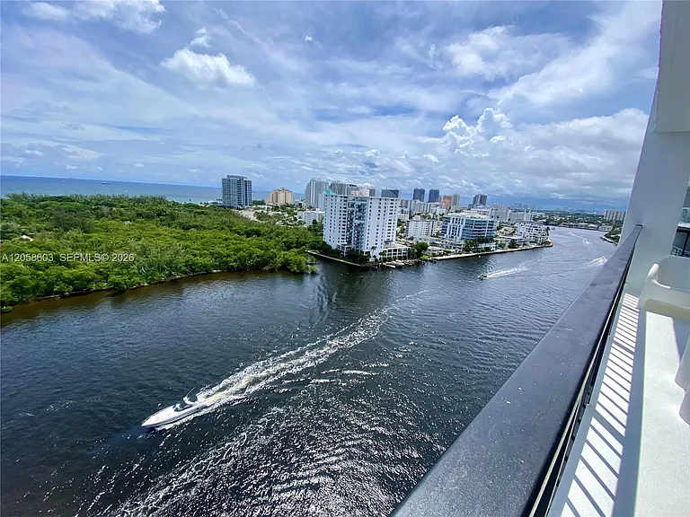 936 Intracoastal Dr #19H — Photo 2