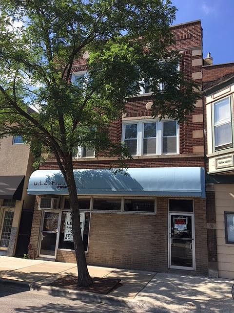 1st image of 4326 N Lincoln Ave #2