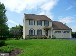 356 Squire Ln, Lititz, PA 17543
