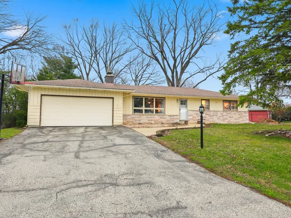 27668 W Luana Ln, Ingleside, IL 60041