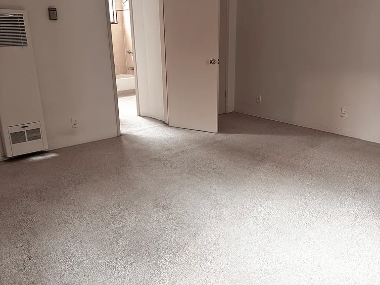 1242 Barry Ave #6 — Photo 4