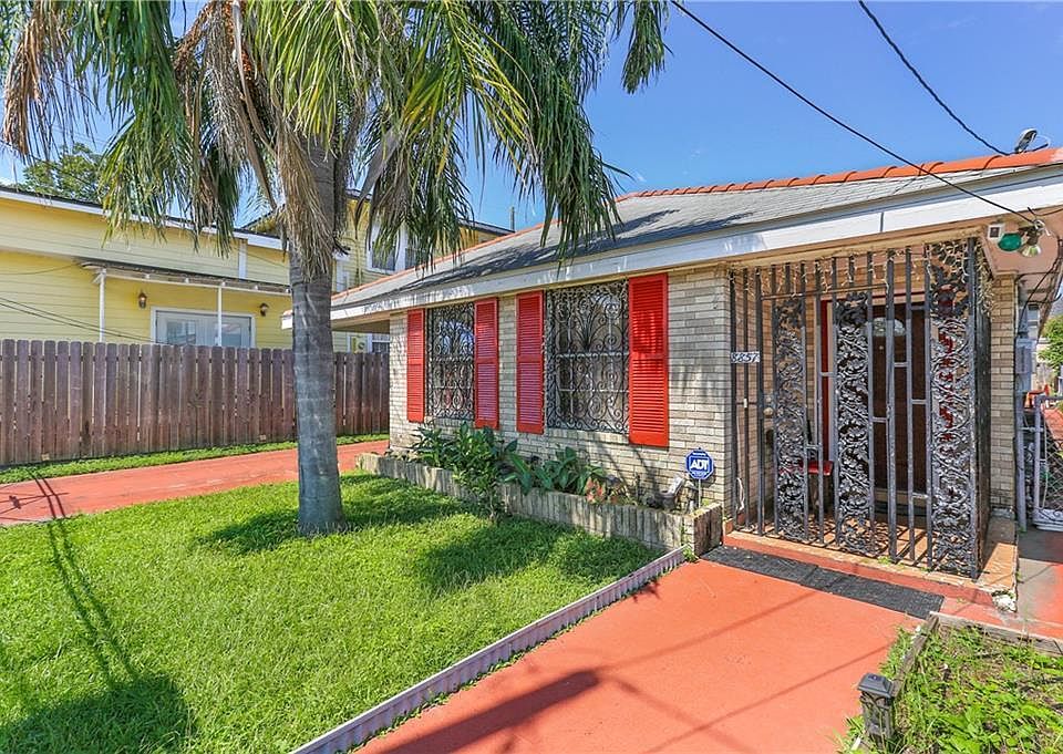 1st image of 8857 Apricot St