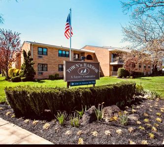 59 Hampton Place #20D, Freeport, NY, 11520