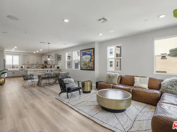 756 Daniel Freeman Cir, Inglewood, CA 90301