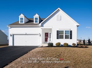 14 Oak Ridge Way, Smyrna, DE 19977