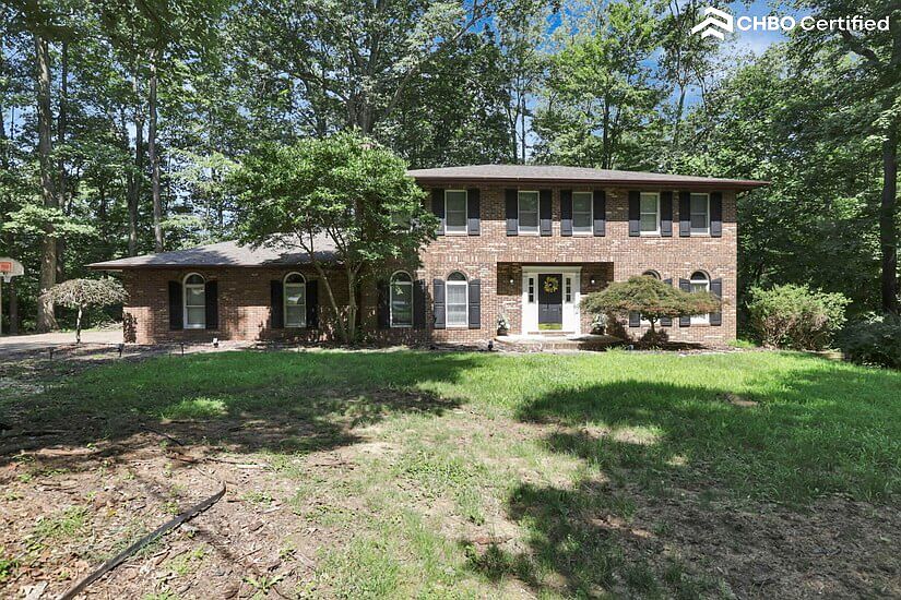 Fully Furnished Rental Home in Zainesville OH
