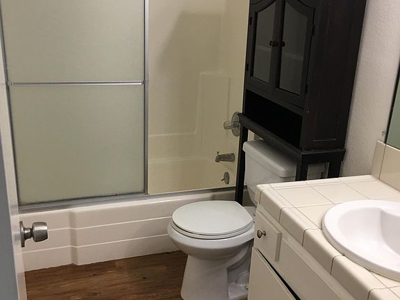 2nd image of 3693 Bartlett Ave