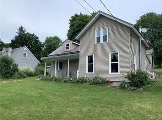 6182 Center St, Cayuga, NY 13034