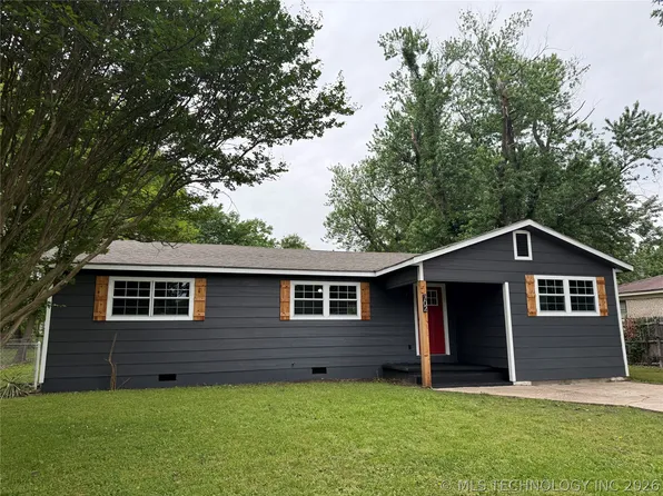 702 6th Ave, Warner, OK 74469