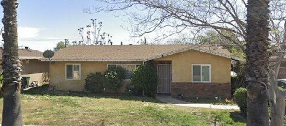 1st image of 17647 Pinedale Ave