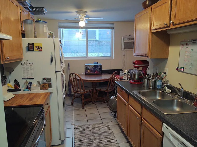 2440 Harriet Ave — Photo 19