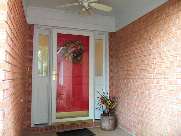 3rd image of 164 Rolling Hill Dr
