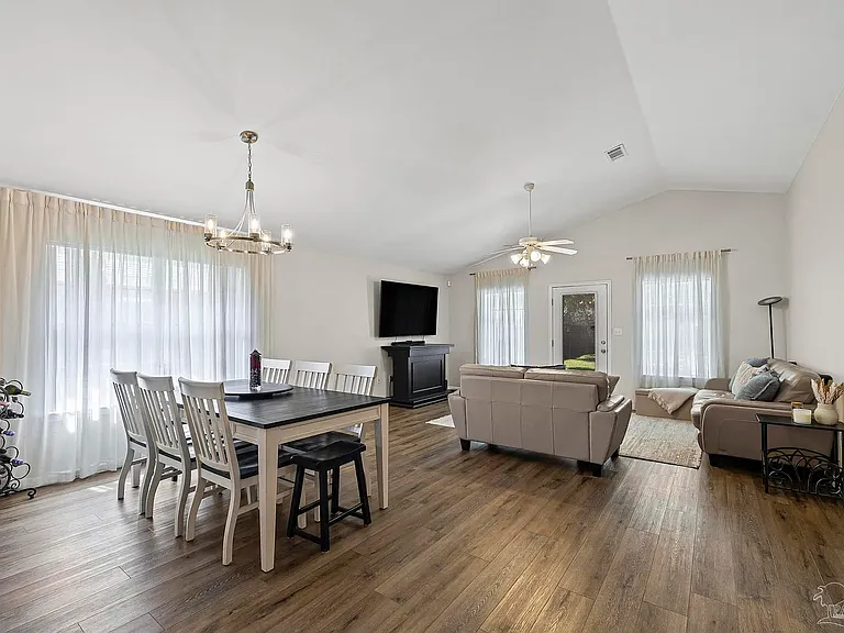3747 Boardwalk Ct — Photo 7