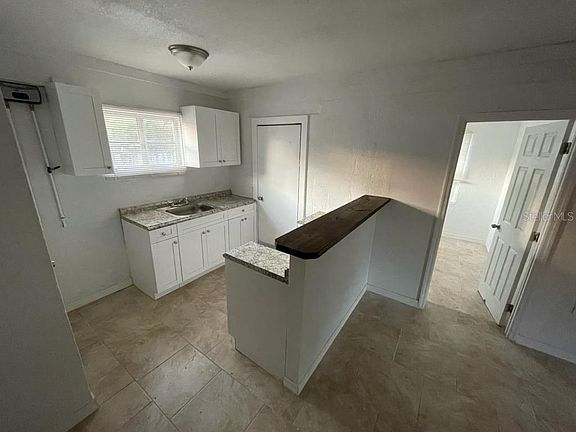 3rd image of 2222 E 20th Ave #A