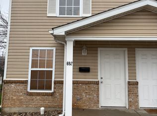 692 E College St, Troy, MO 63379