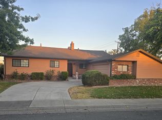 7101 Cromwell Way, Sacramento, CA 95822