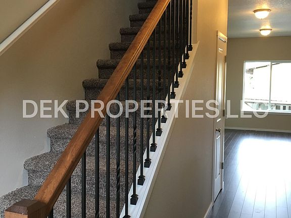 3rd image of 340 E 6th St #C