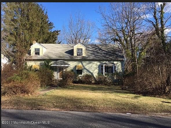 2nd image of 16 Jumping Brook Rd
