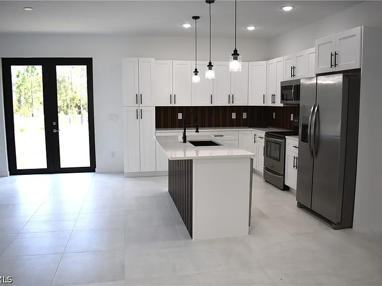 1006 Hamilton Ave — Photo 3