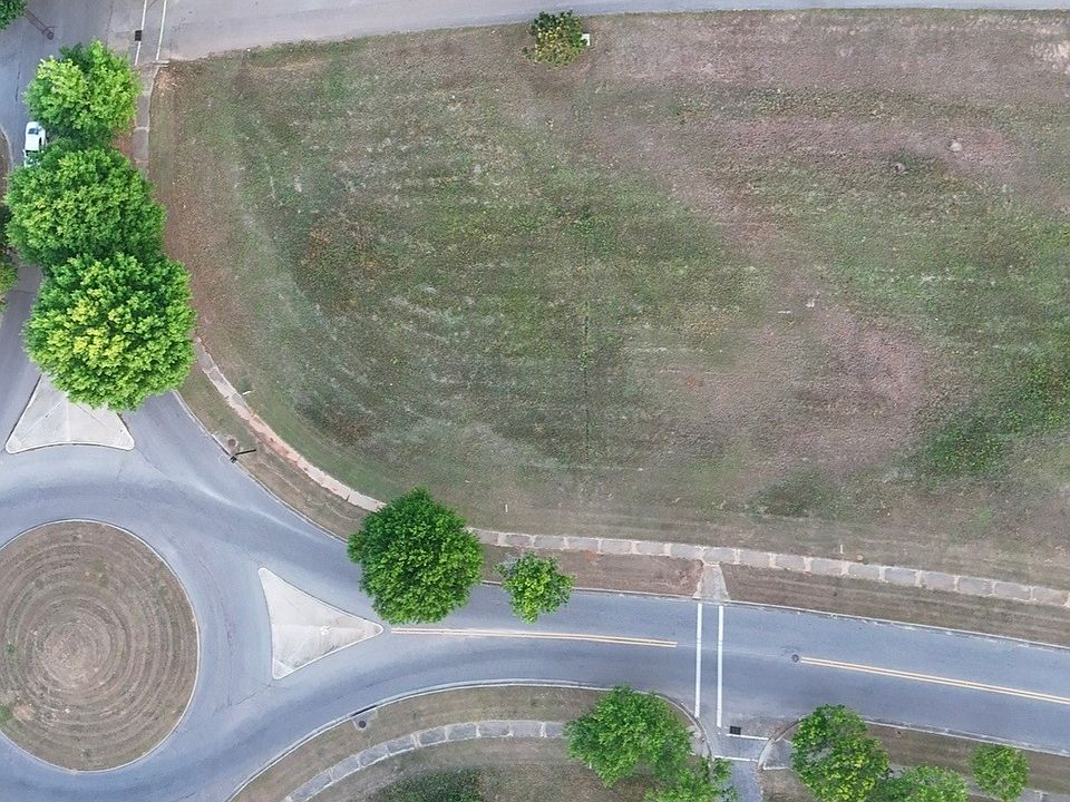 1st image of 0 Oak Park Dr