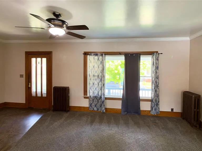 130 Elm St — Photo 10