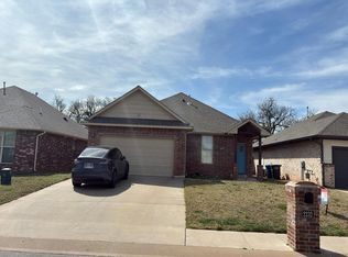 2232 Fallview Dr, Edmond, OK 73034