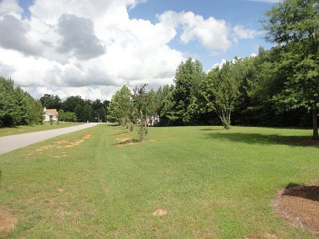2nd image of 5 Pitchford Dr #5