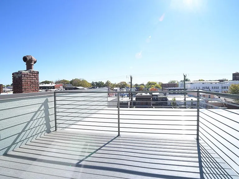 1404 Bainbridge St #B — Photo 8