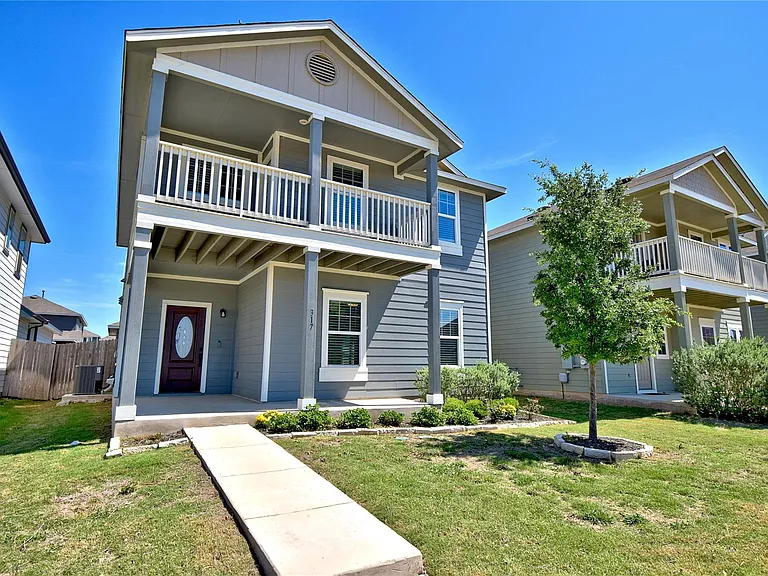 317 Clearlake Dr — Photo 3