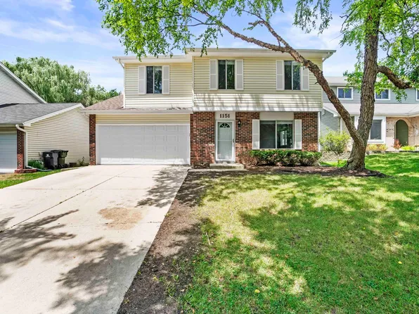1151 Greensfield Dr, Naperville, IL 60563