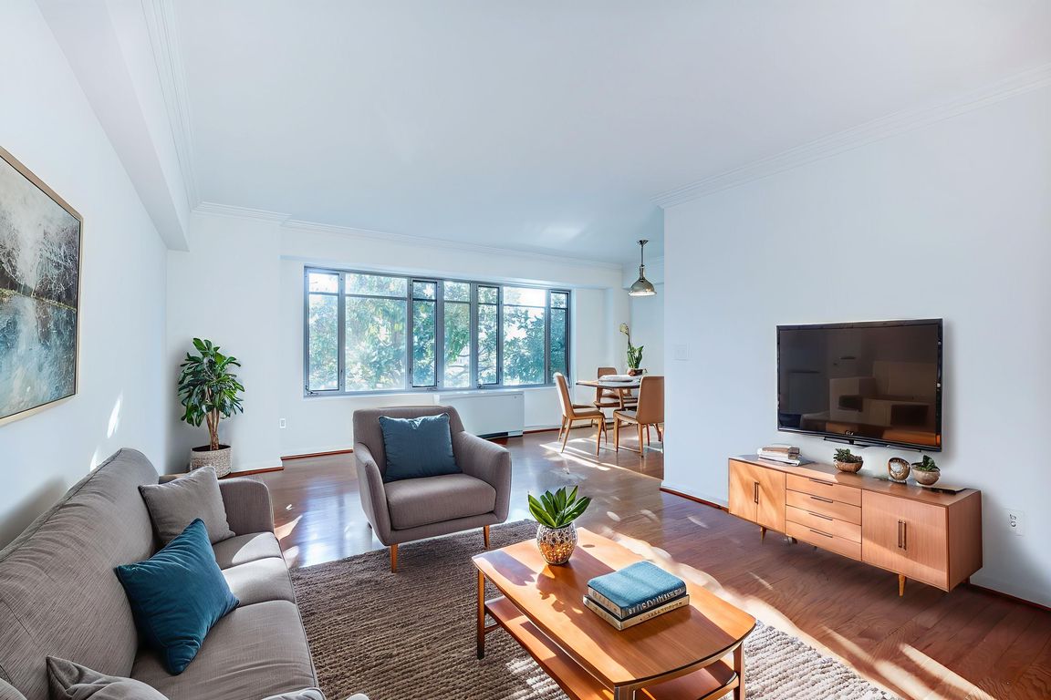 1711 Massachusetts Ave 408 Washington, DC 20036_004 virtually staged.jpeg