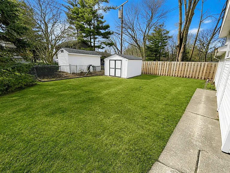 857 Glenn Ct — Photo 17