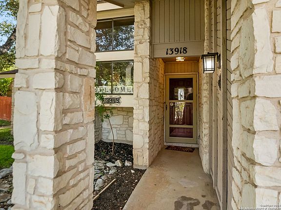 5th image of 13918 SUGARBERRY WOODS ST