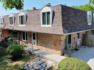 120 Mohawk Trl UNIT B, Lake Zurich, IL 60047