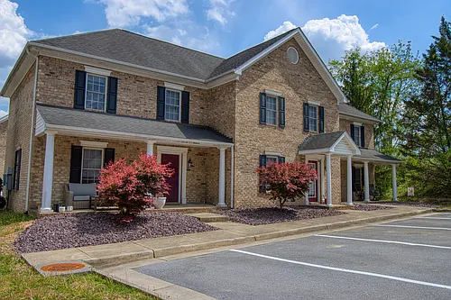 19 Berkshire Ln #101 Photo 1