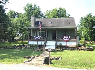 1325 2nd St, Portage Des Sioux, MO 63373