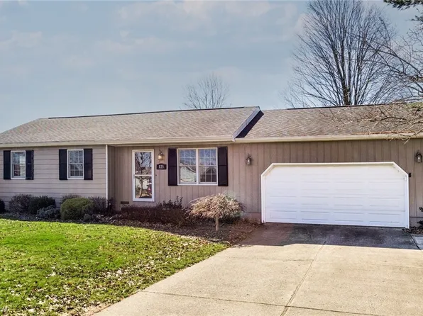 125 Bittersweet Dr, Columbiana, OH 44408