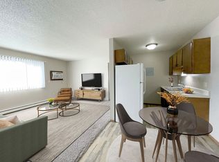 Summit Park, Minot, ND 58701