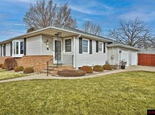 213 9th Ave NE, Waseca, MN 56093