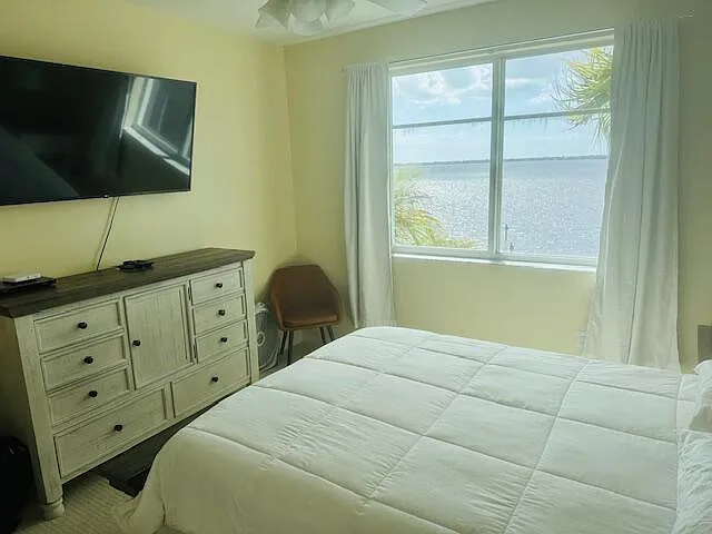 975 NW Flagler Ave #403 — Photo 12