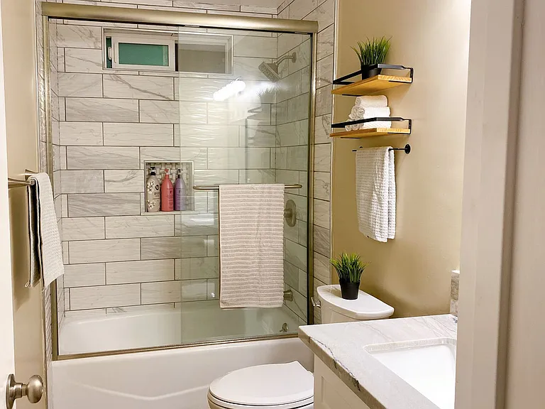 14400 Cabrillo Ave — Photo 11