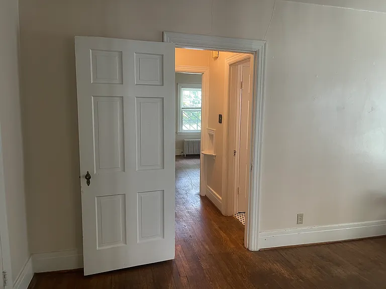 1407 Fontaine Rd #2 — Photo 4