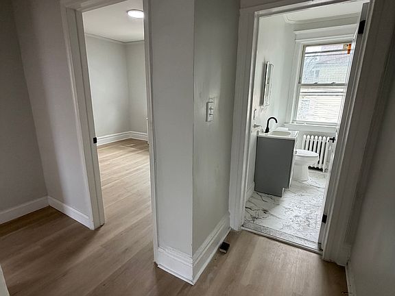 3rd image of 539 Scotland Rd #2B