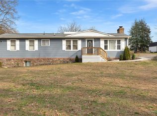 10421 Chalkley Rd, North Chesterfield, VA 23237