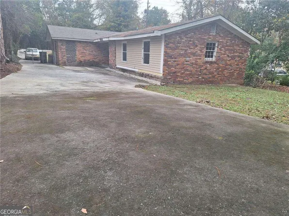 1052 Hightower Rd, Macon, GA 31206