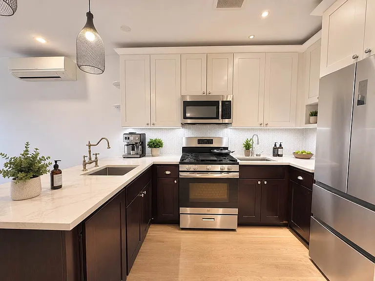 123 Pulaski St #4B — Photo 2