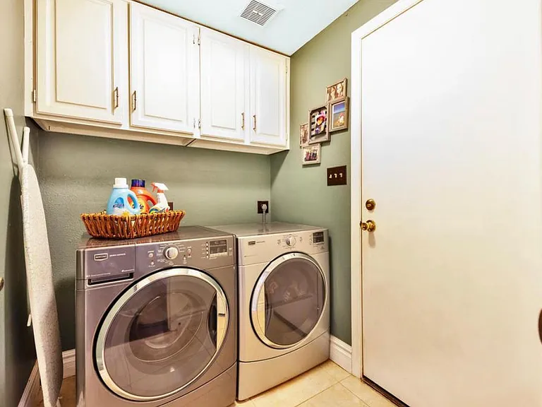5609 E Greenway Cir — Photo 10
