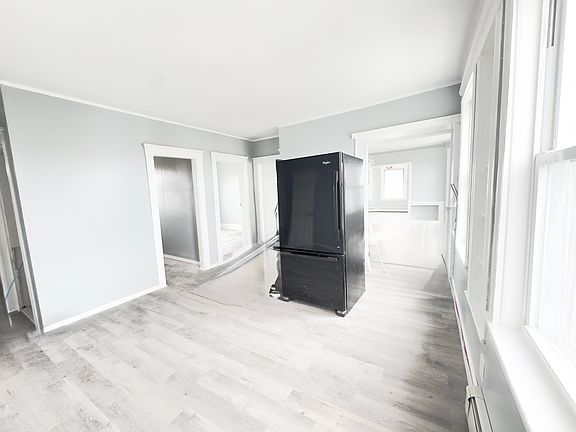 4th image of 2-4 Grainger St #1