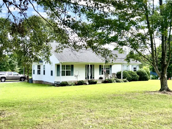 153 Commodore Cir, Summertown, TN 38483