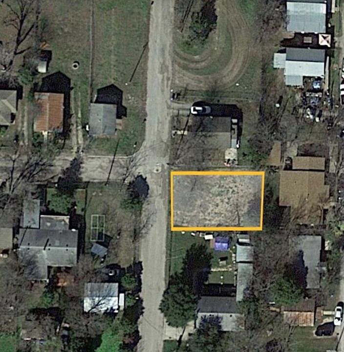 2nd image of 1203 Ball St